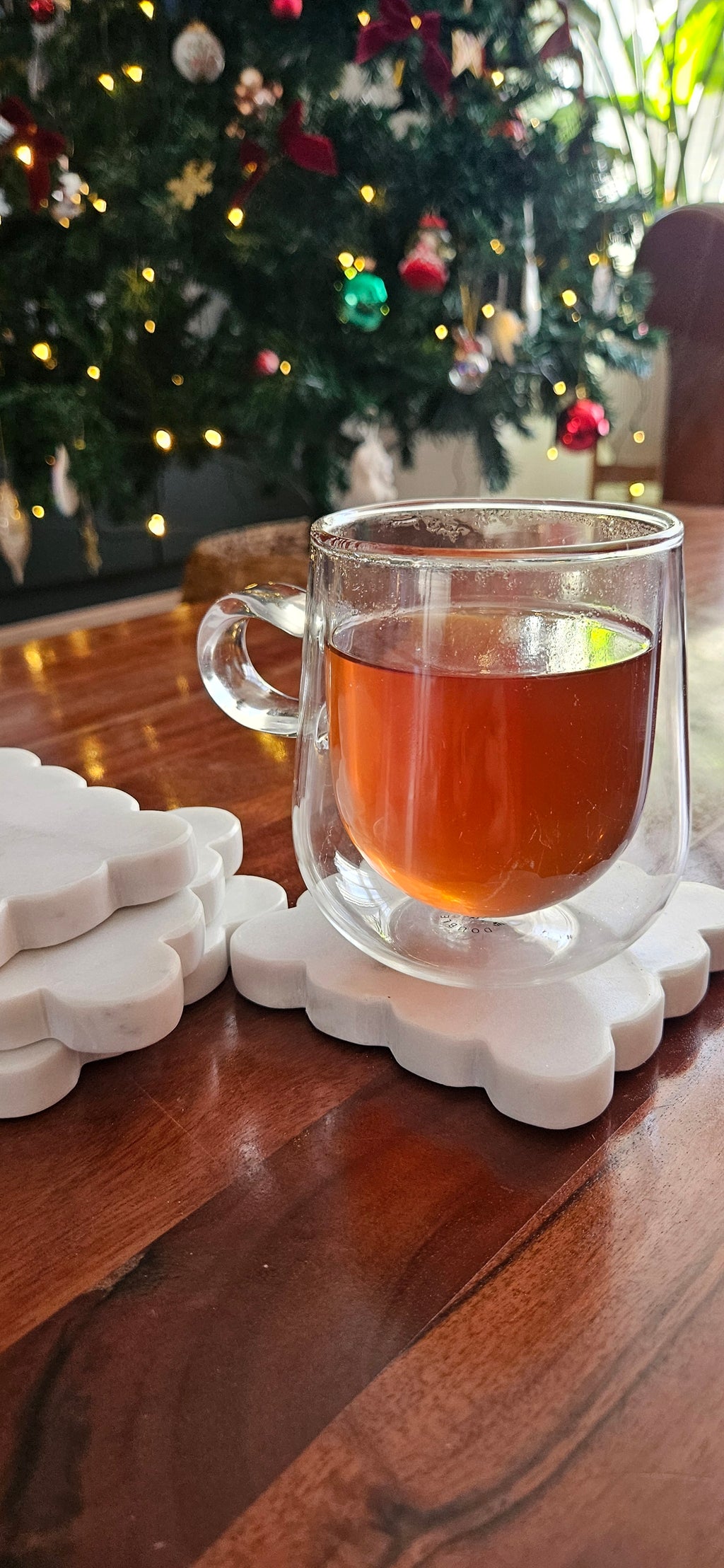 Scalloped marble coasters